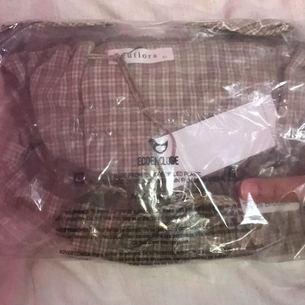 Neuflora Brazil Blouse - Picture 6 of 6